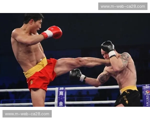 从“柳腿劈挂”到泰拳噩梦:柳海龙,那个让曼谷沉默的男人 从“柳腿劈挂”到泰拳噩梦:柳海龙,那个让曼谷沉默的男人